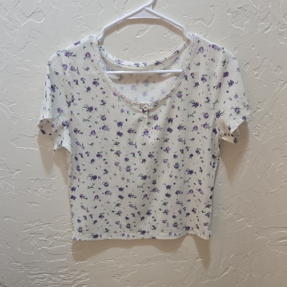 3/$10 Floral Short Sleeve Top in White and Purple